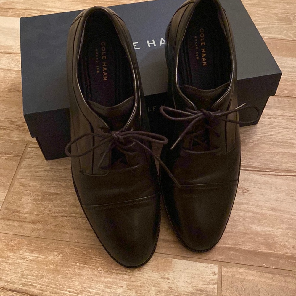 Cole Haan men’s cap toe oxford black